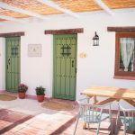 Casa el charcon , puertas principales